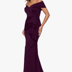 Xscape Women’s Long Off Shoulder Sweetheart Neck Side Ruffle Gown, size 6P, Plum